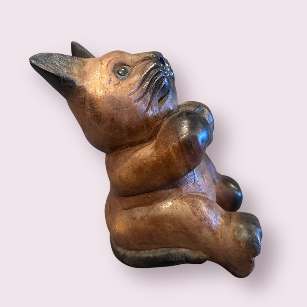 Hand-Carved Wooden Sitting Cat Figurine - Brown & Black Home Decor 8" Tall - Picture 5 of 9